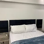 شقه فندقيه مفروشه للعائلات مكيفه للإيجار اليومي والشهري بجوار ستي استارز