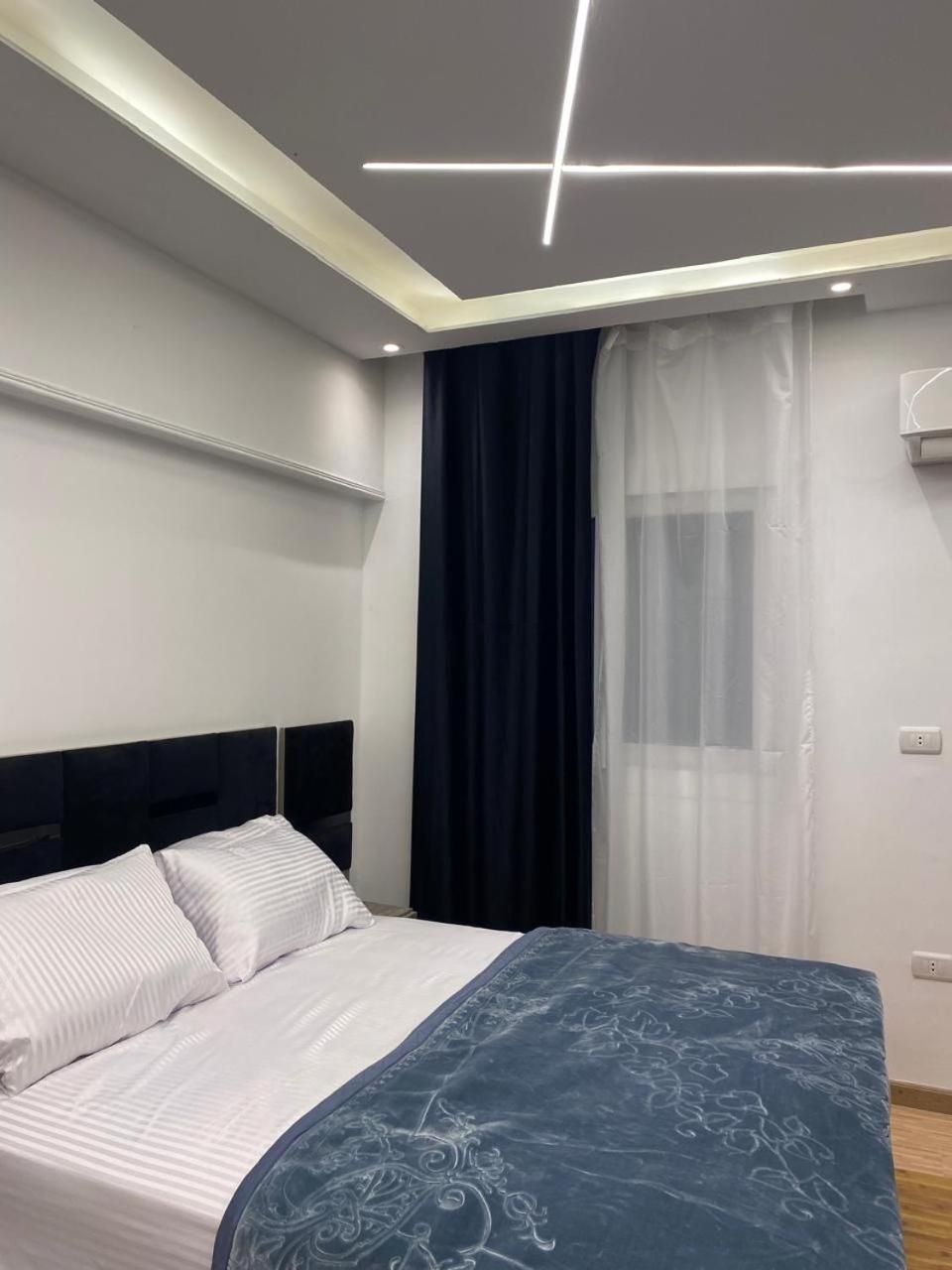 شقه فندقيه مفروشه للعائلات مكيفه للإيجار اليومي والشهري بجوار ستي استارز Apartment