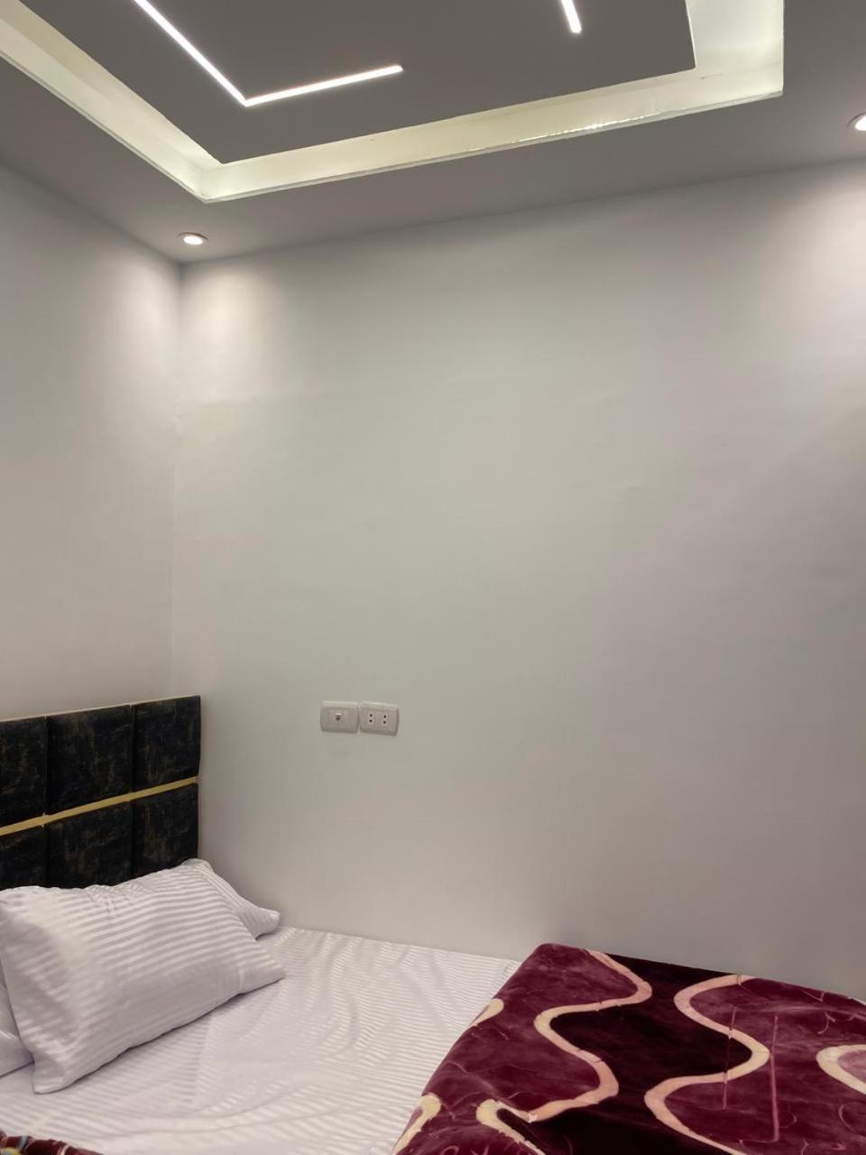شقه فندقيه مفروشه للعائلات مكيفه للإيجار اليومي والشهري بجوار ستي استارز * Cairo